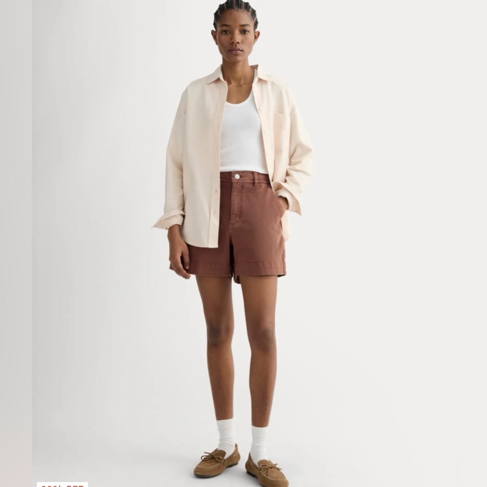 Everlane utility short in carob brown